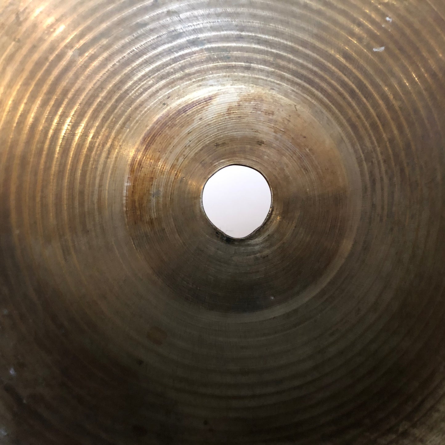 18" Zildjian A 1970s Medium Thin Crash Cymbal 1450g #647