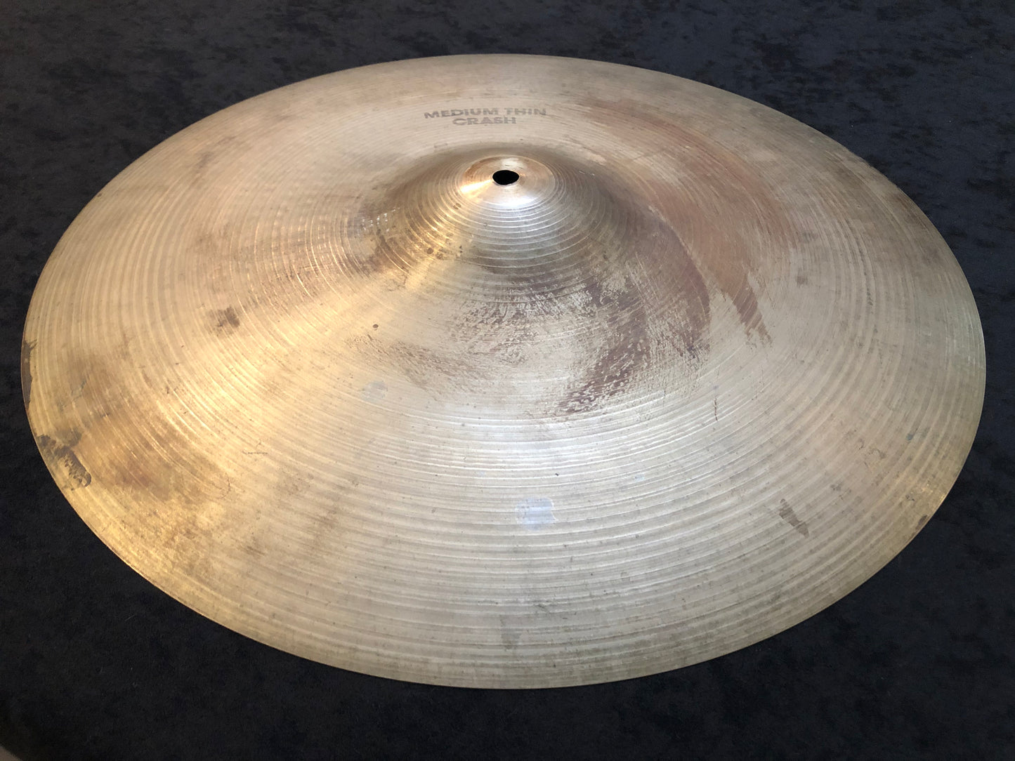 18" Zildjian A 1970s Medium Thin Crash Cymbal 1450g #647