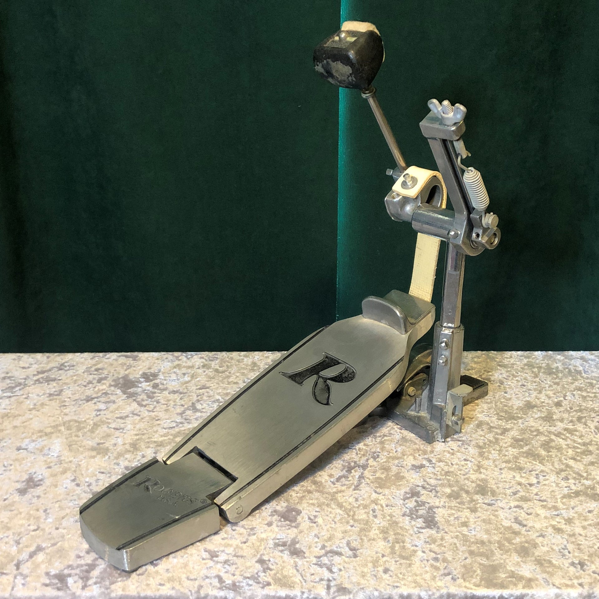 pedal supreme 1970s Rogers Big R Supreme Foot Pedal Bass Drum Pedal Part No. 54-7000 – Drugan's Drums & Guitars
