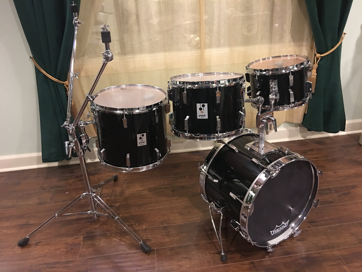 Vintage Sonor Phonic Drum Set 9 Ply Beachwood Clean & Original - Black 4pc
