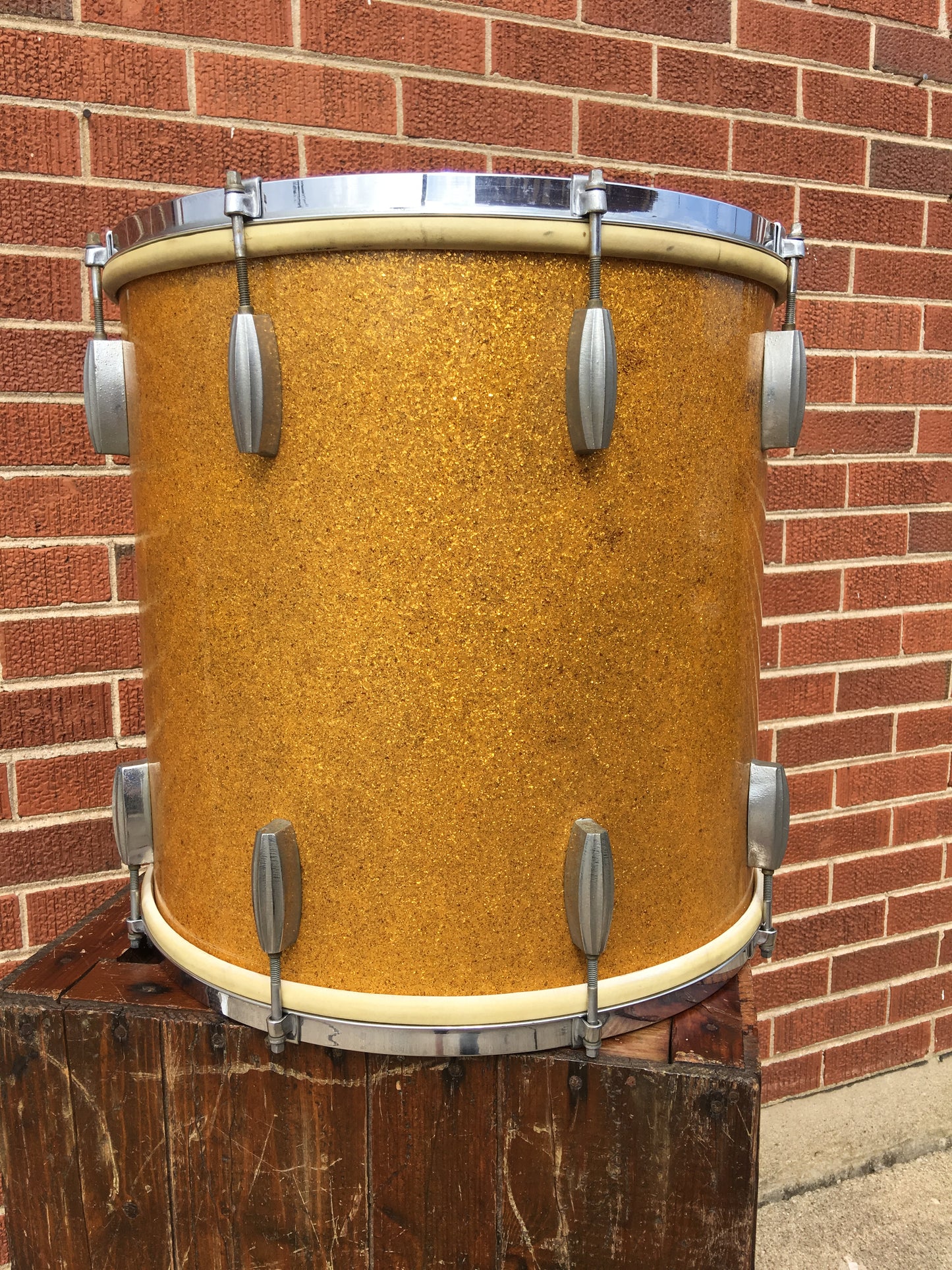 1936-42 Slingerland Radio King 16x16 Gold Sparkle Floor Tom