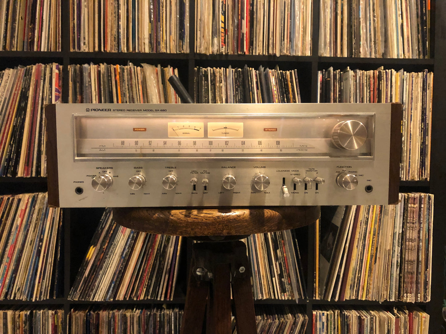 Vintage 1970s Pioneer Model SX-650 Stereo Receiver *Restored*