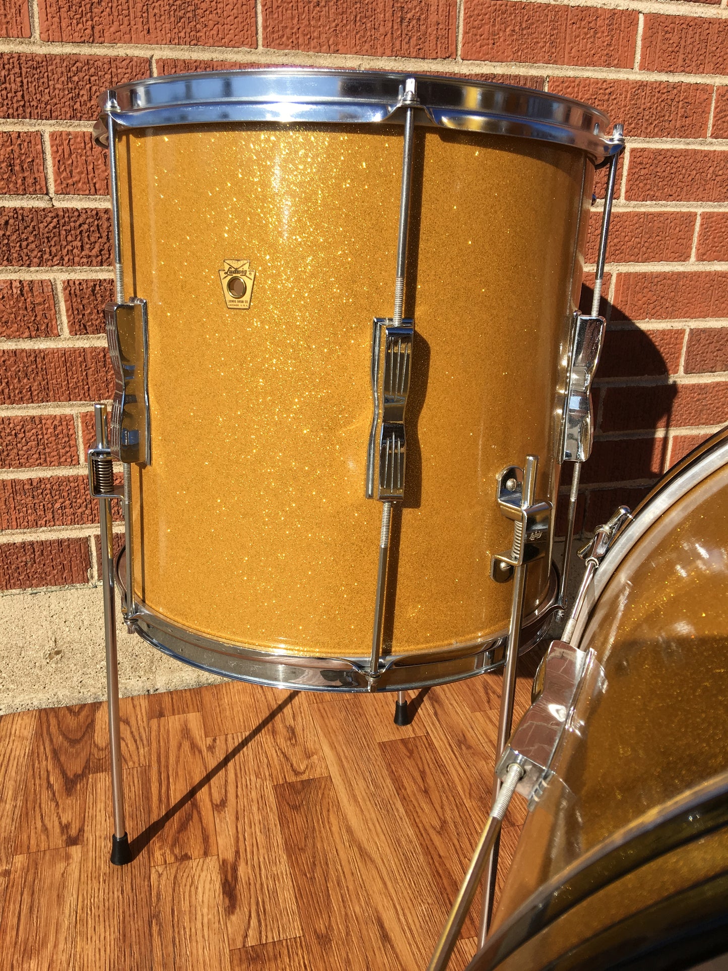 Ludwig Club Date Drum Set Gold Sparkle