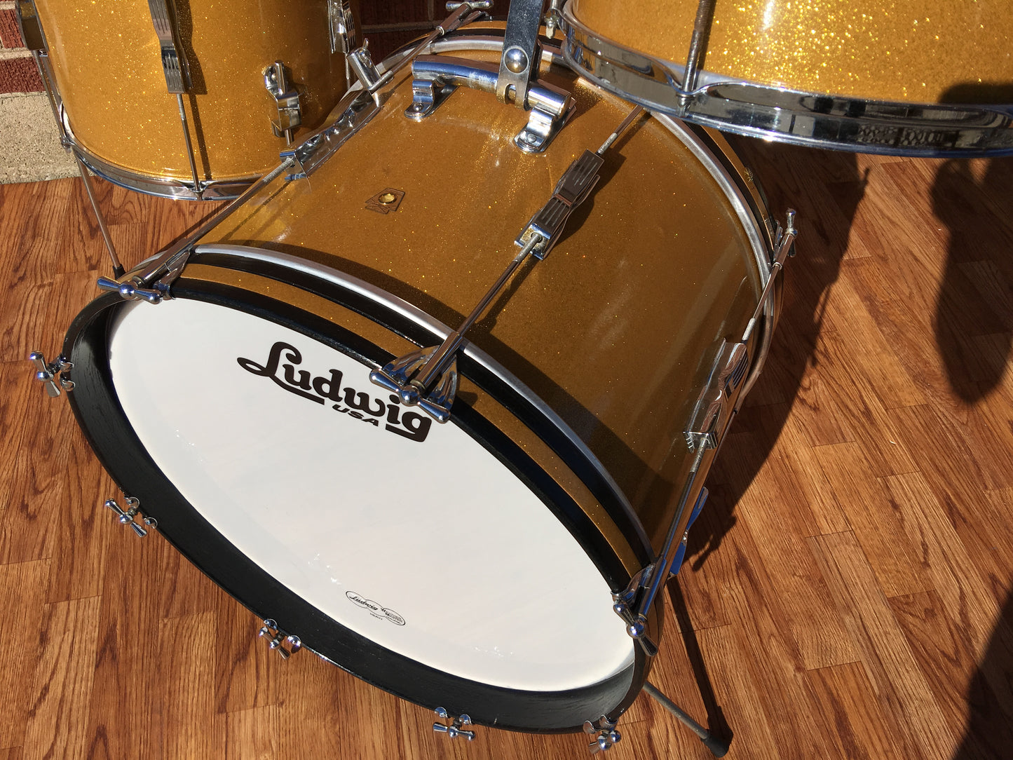 Ludwig Club Date Drum Set Gold Sparkle