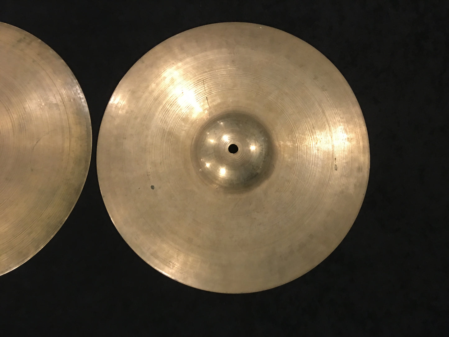 14" Zildjian A 1930s First Stamp Hi-Hat Cymbals 560g/722g# 410