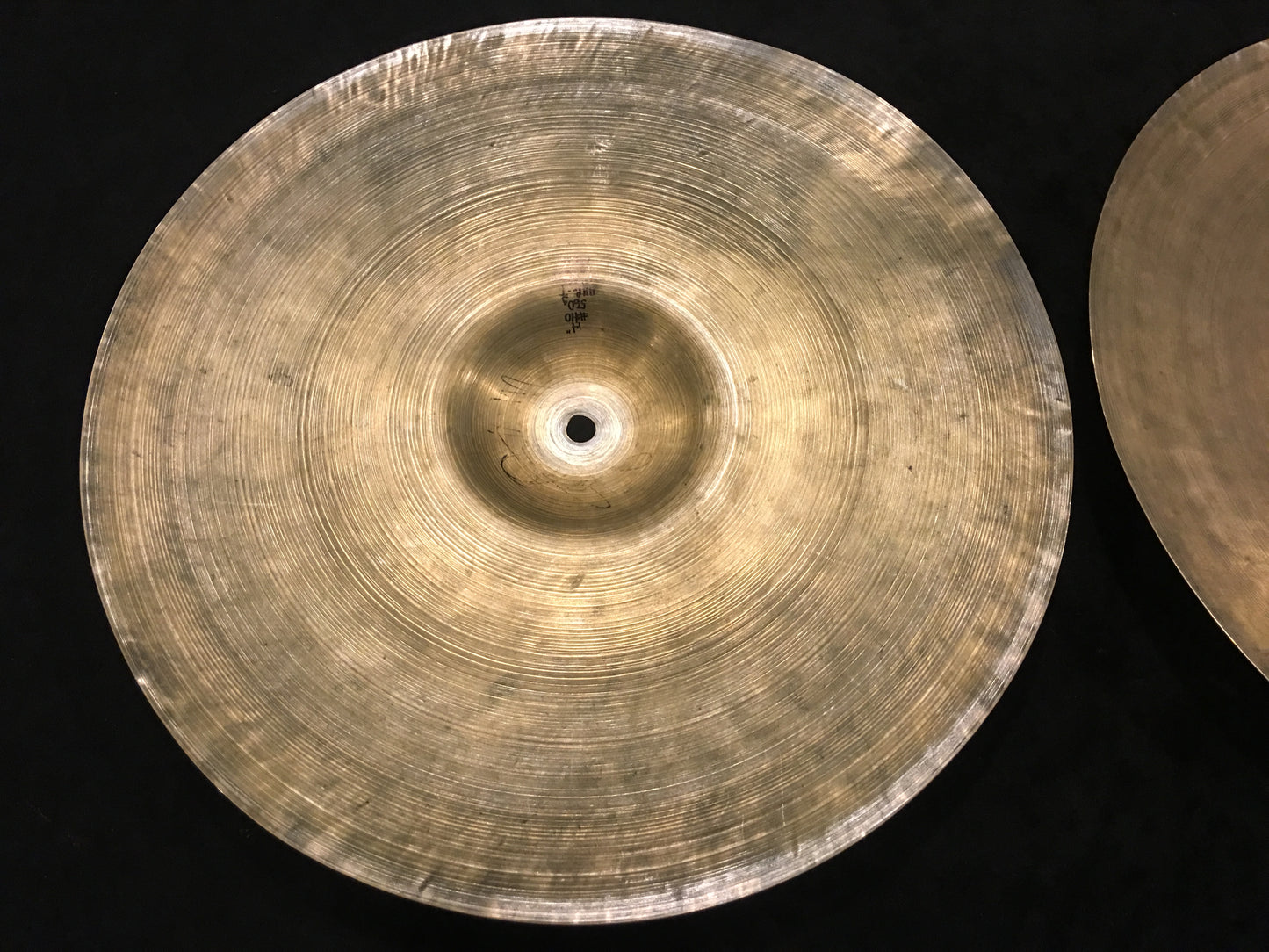14" Zildjian A 1930s First Stamp Hi-Hat Cymbals 560g/722g# 410