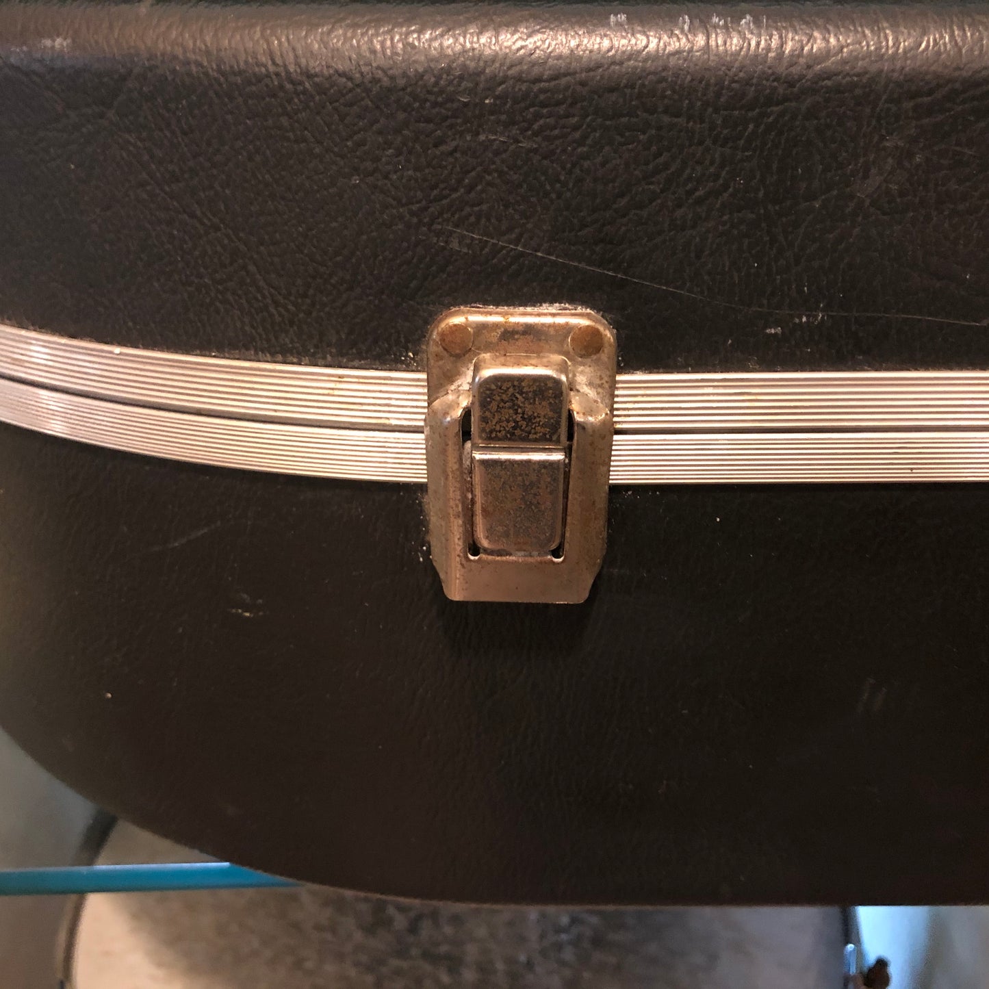 Vintage 1970s Ludwig Contoura Hardshell Red Plush Lined Snare Drum Case Blue Olive