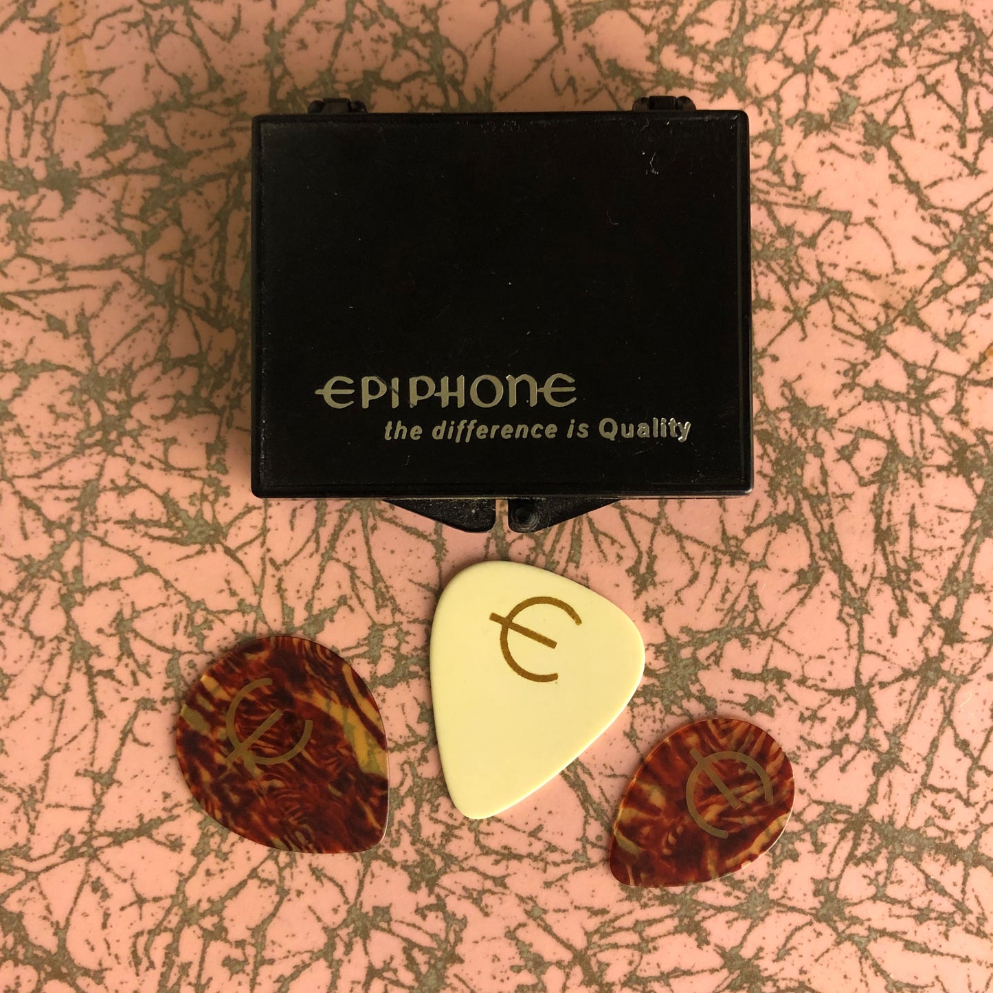 1960s NOS Vintage Epiphone "The Difference is Quality" Pick Case w/ 3 Picks Plectrum