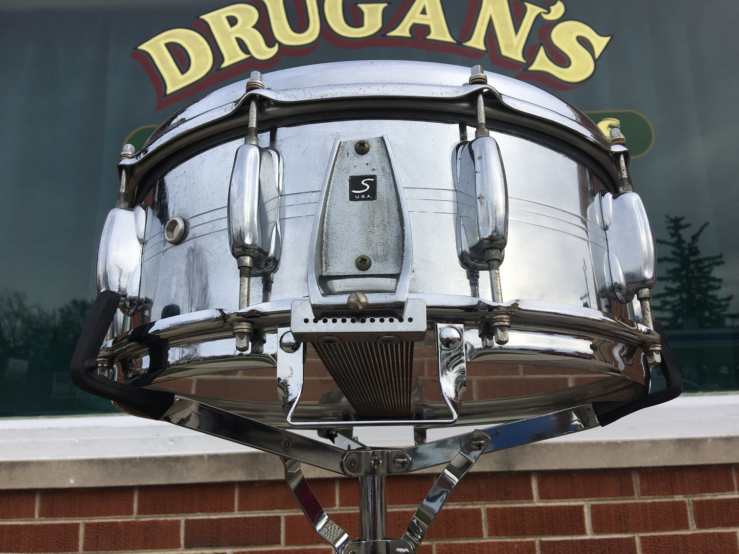 Slingerland 100 Series 5.5x14 Chrome Over Brass 10 Lug Slapshot No.192 Snare Drum