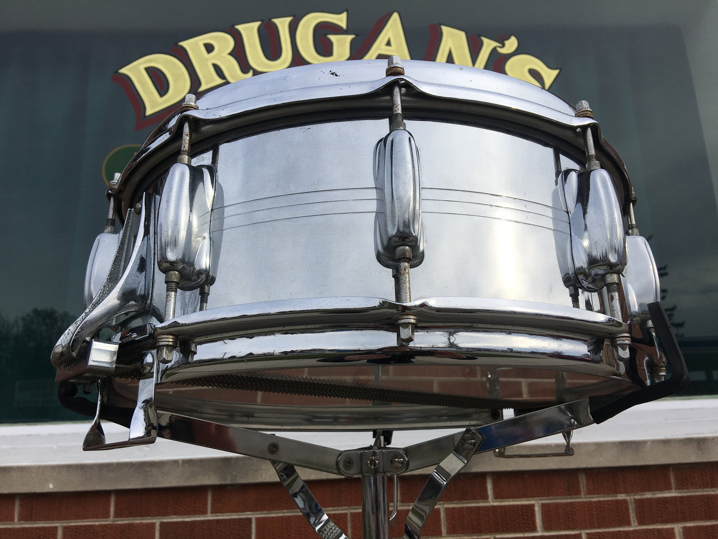 Slingerland 100 Series 5.5x14 Chrome Over Brass 10 Lug Slapshot No.192 Snare Drum