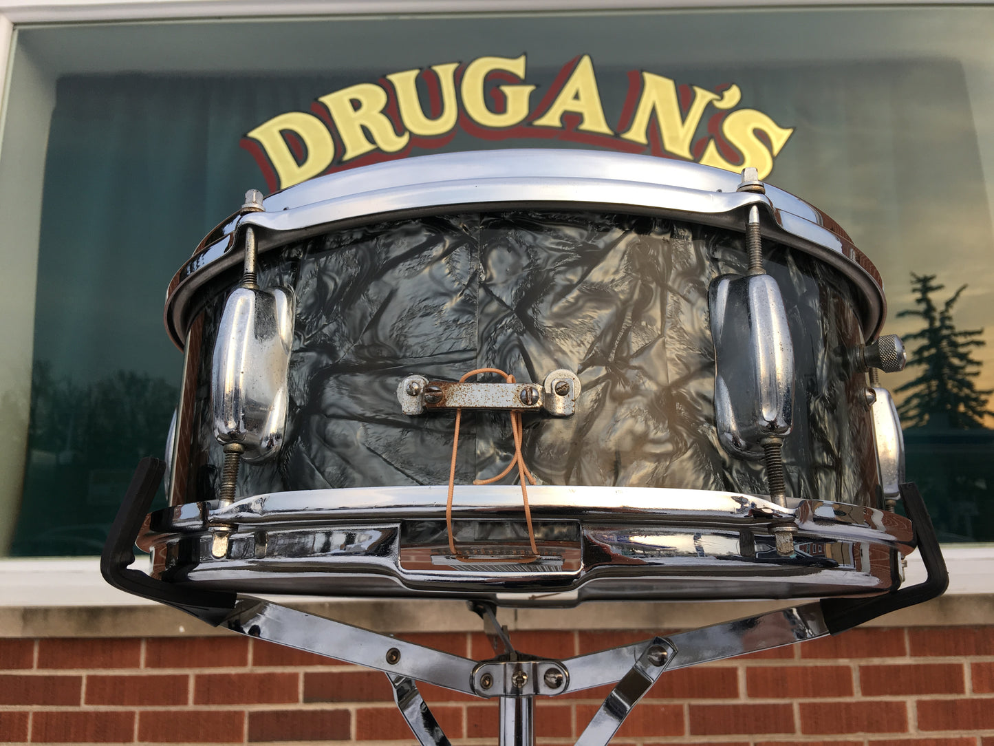1960's Slingerland 5.5x14 Snare Drum - Black Dimond Pearl 6 Lug