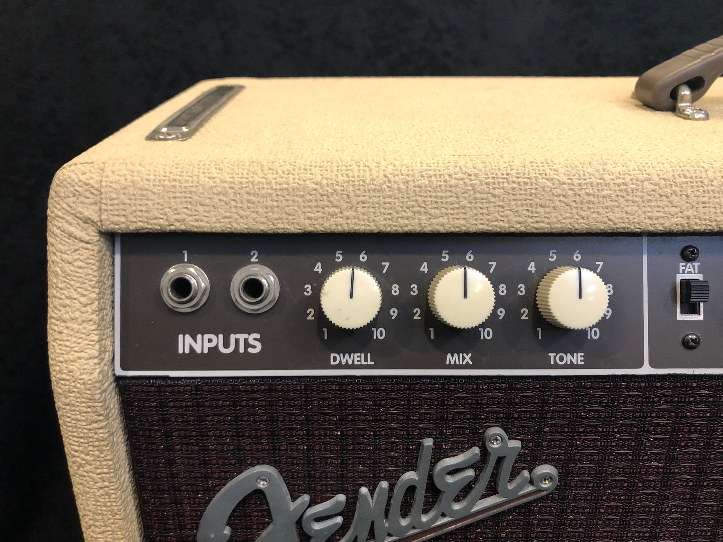 Fender Vibro-King Guitar Combo Amplifier Blonde 1990s CSR 4