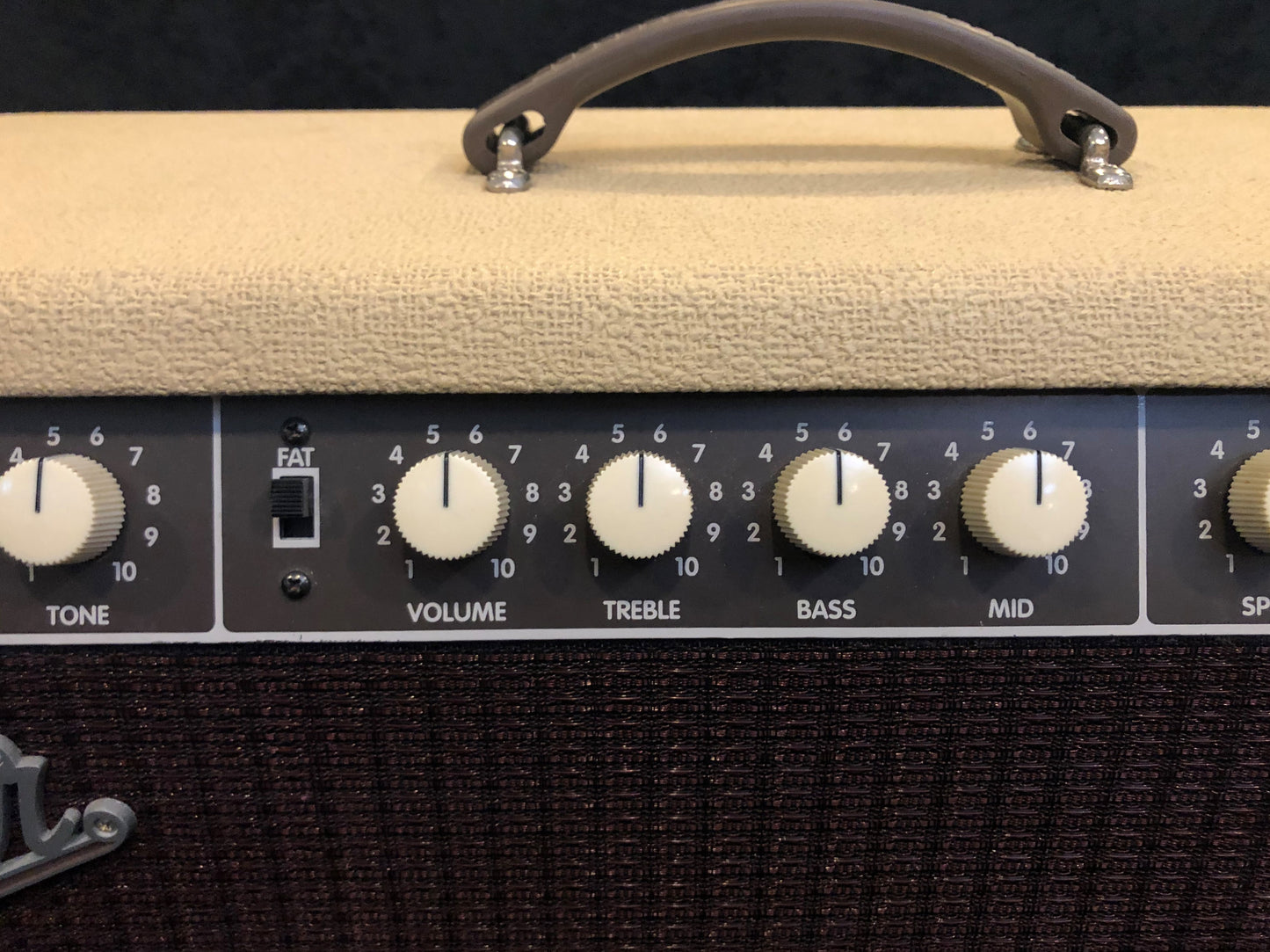 Fender Vibro-King Guitar Combo Amplifier Blonde 1990s CSR 4