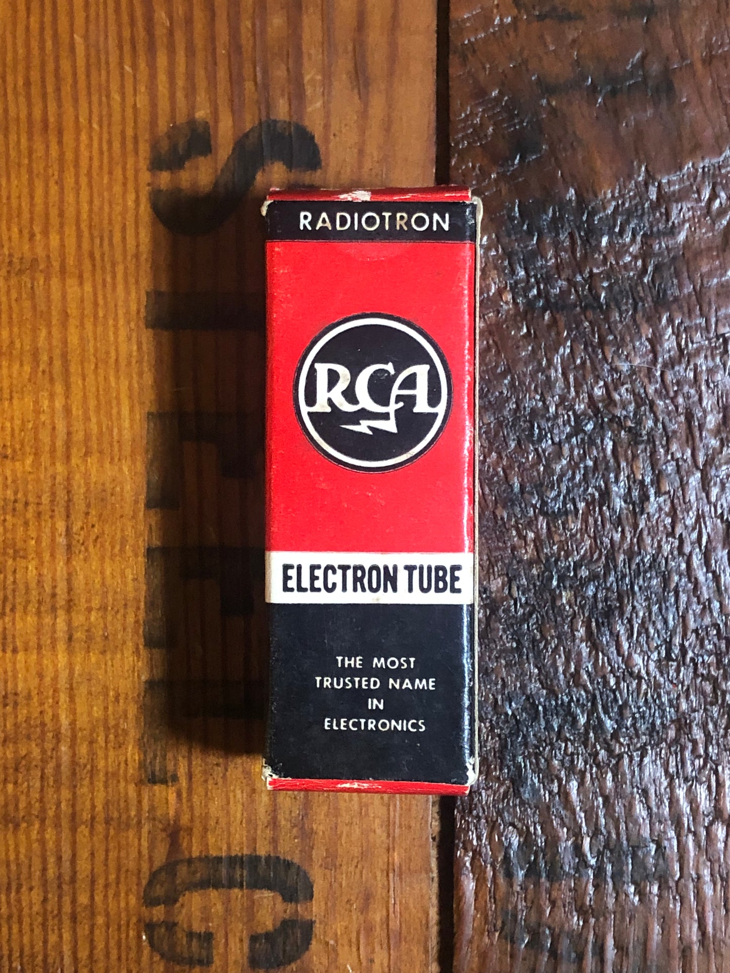 N.O.S. Vintage RCA 12AX7A Preamp Tube ECC83 Valve 12AX7 w/ Original Box