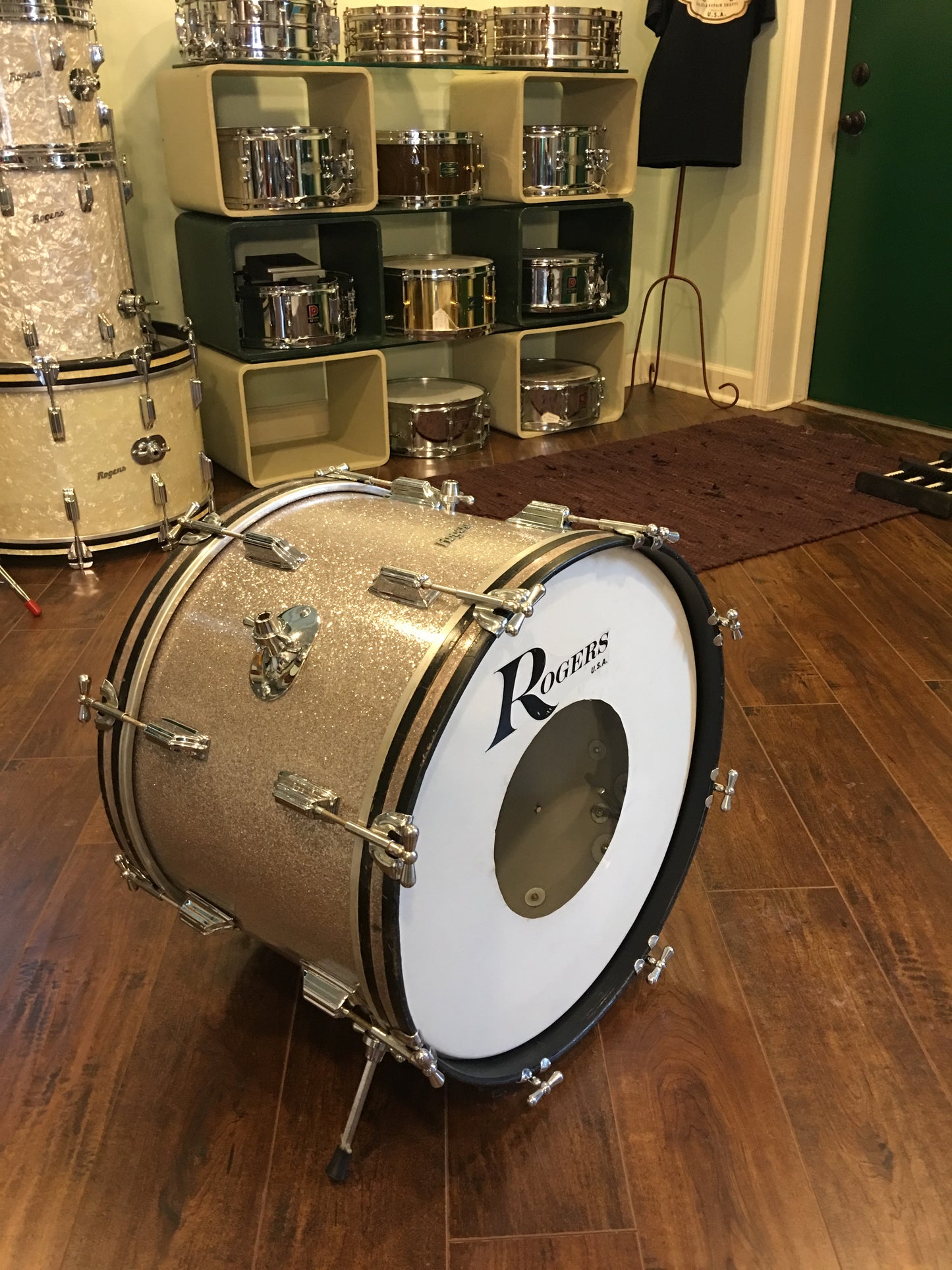 1960's Rogers Cleveland 14x20 Holiday Silver Glass Glitter Sparkle Bass Drum