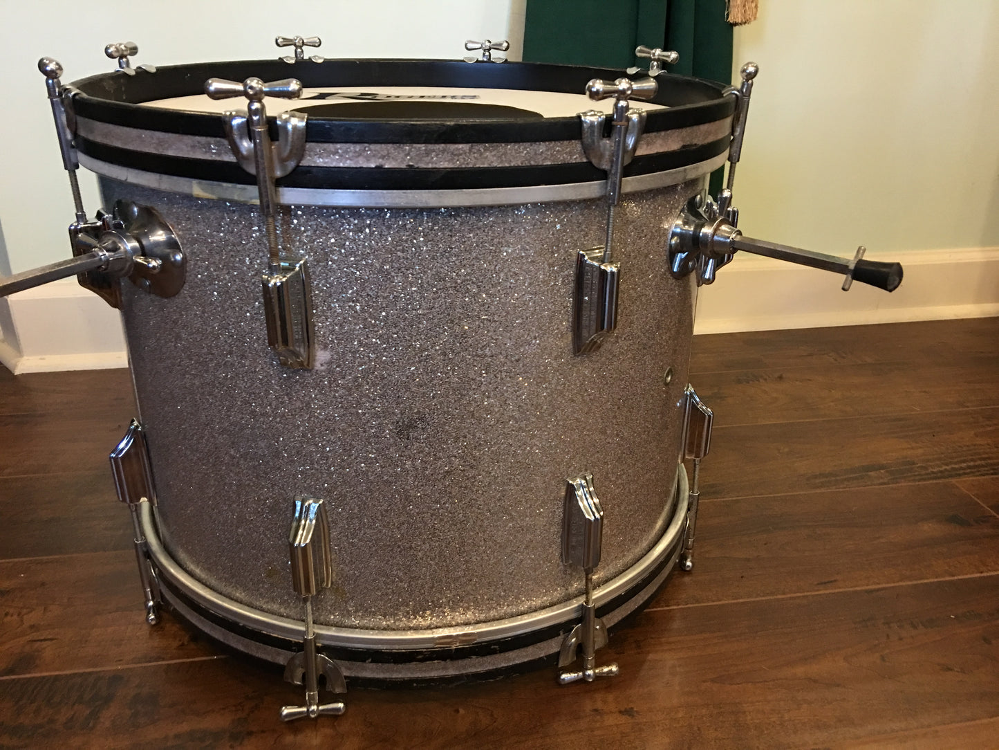 1960's Rogers Cleveland 14x20 Holiday Silver Glass Glitter Sparkle Bass Drum
