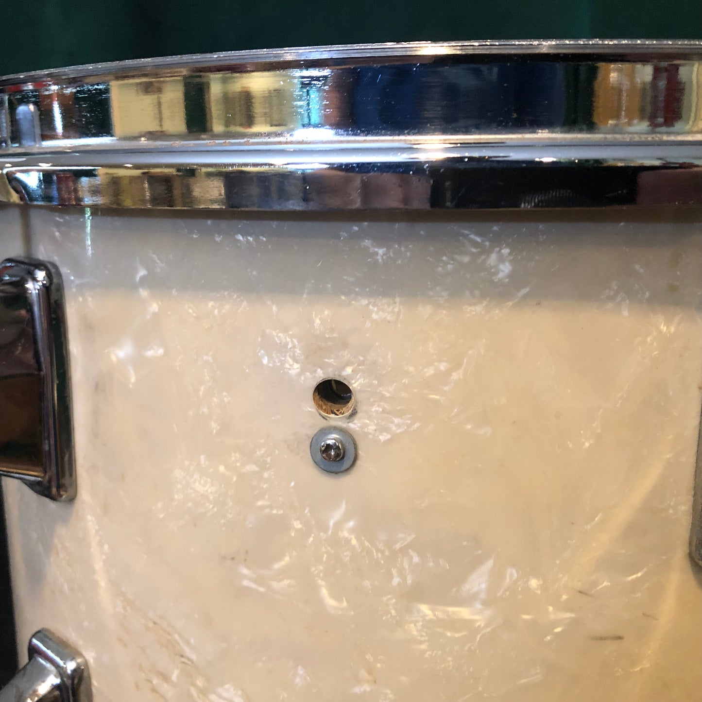 Vintage 1970s Pearl 9x13 Wood-Fiberglass Tom Drum White Marine Pearl