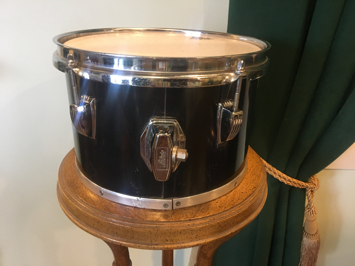 1970's Ludwig 6.5x10 Concert Tom Black Cortex