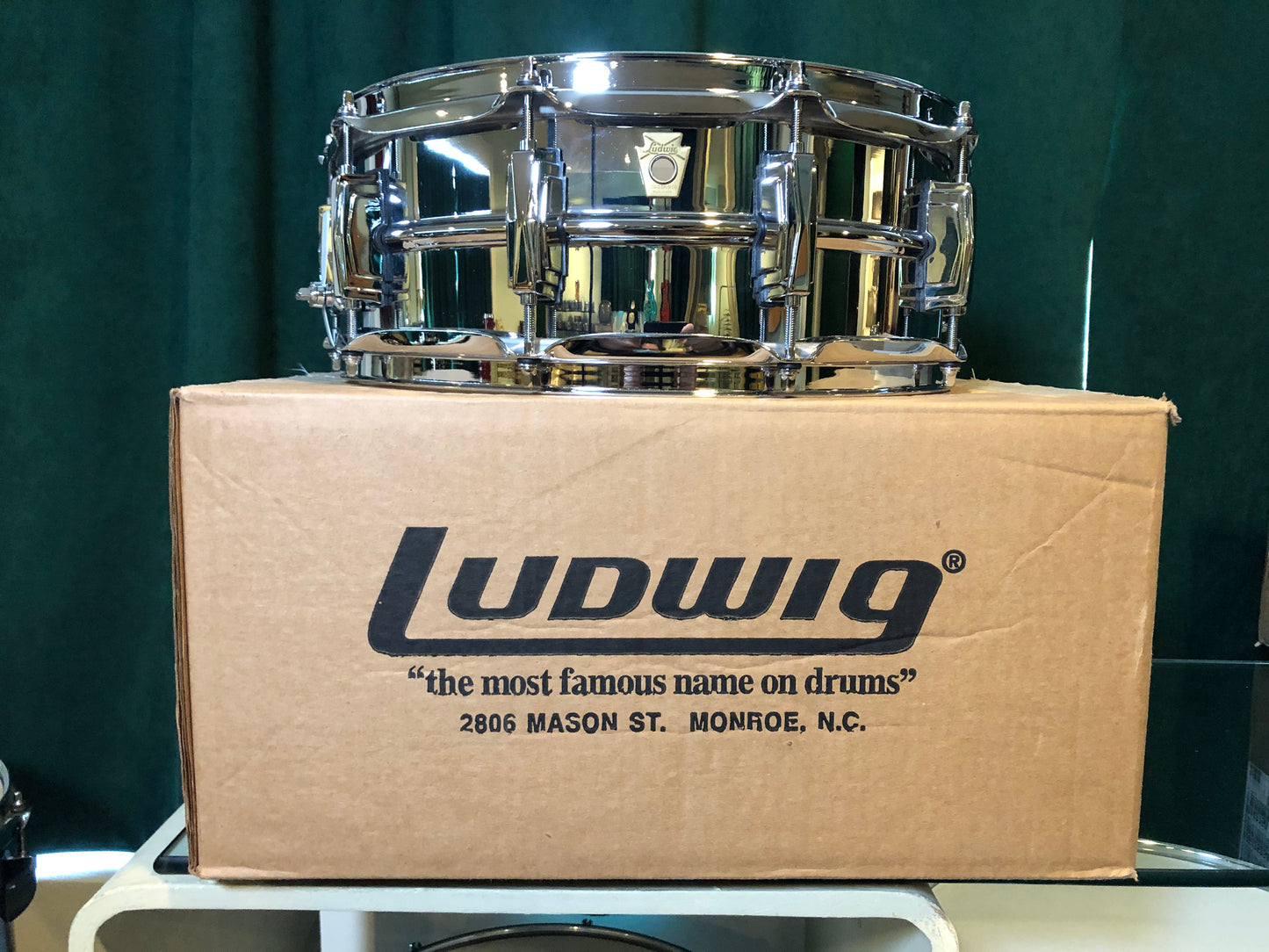 Ludwig 5x14 LM400 Supraphonic Snare Drum - Open Box