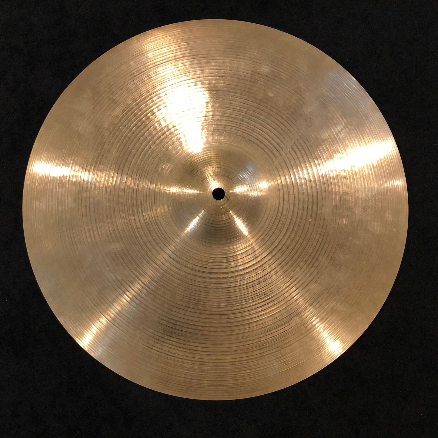 16" Zildjian A 1960s Crash Cymbal 898g #315