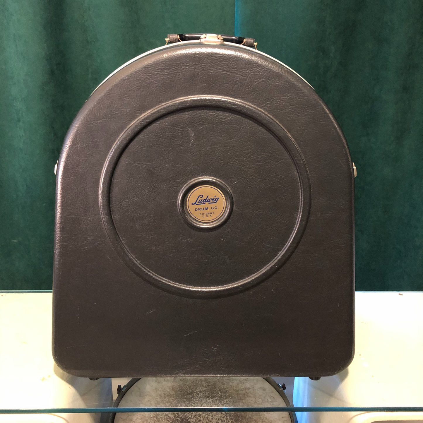1960s Ludwig Contoura Hardshell Snare Drum Case w/ Red Plush Lining