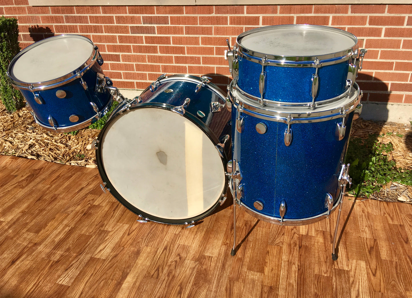 1959/60 Gretsch Round Badge Broadkaster Name-Band Drum Set - Blue Glass Glitter 22/13/16/5x14 Snare