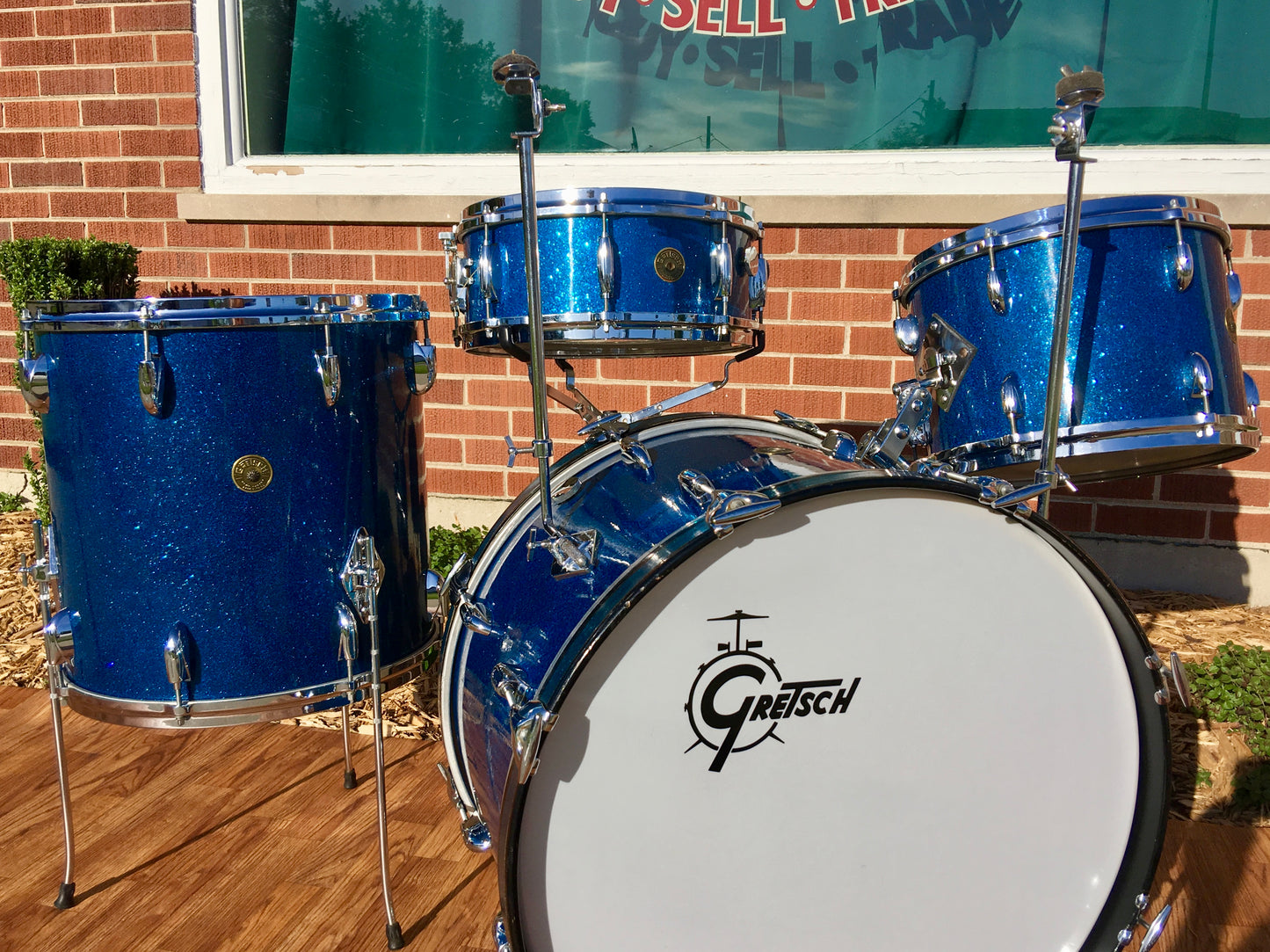 1959/60 Gretsch Round Badge Broadkaster Name-Band Drum Set - Blue Glass Glitter 22/13/16/5x14 Snare