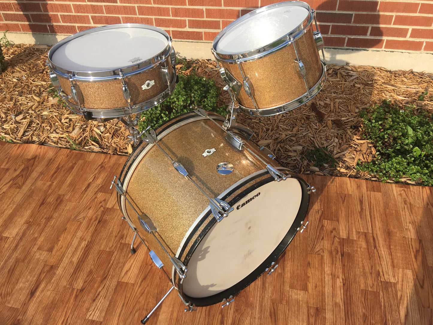 1961-62 Camco Oaklawn Peacock Pearl Sparkle "New Tuxedo Outfit" Drum Set