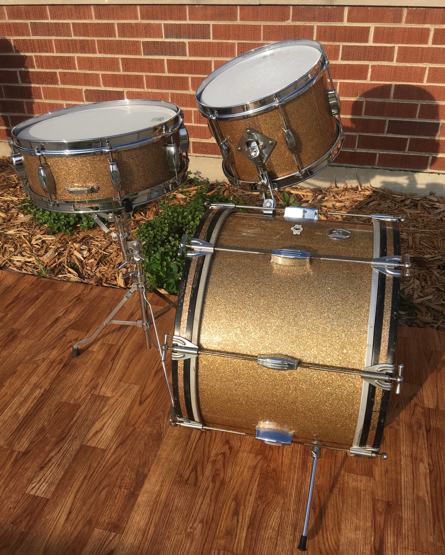 1961-62 Camco Oaklawn Peacock Pearl Sparkle "New Tuxedo Outfit" Drum Set