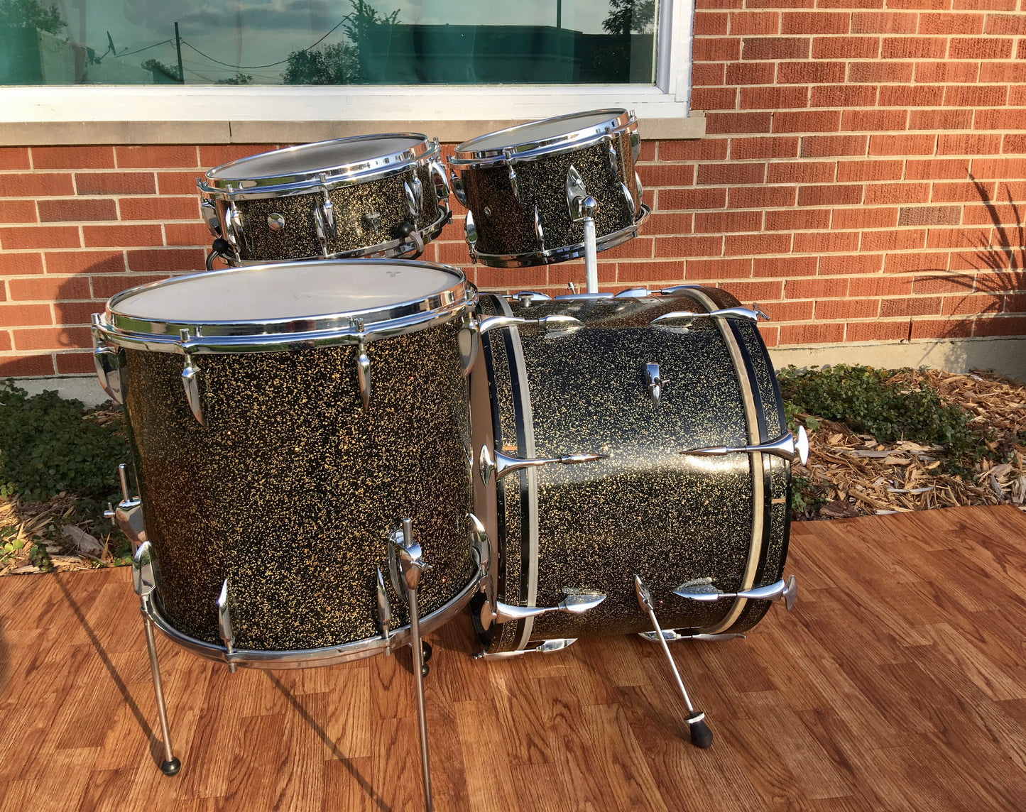 1964-65 Sonor Tear Drop Chicago Star Drum Set 22/13/16/5x14 Schwarts/Black w/Gold Sparkle