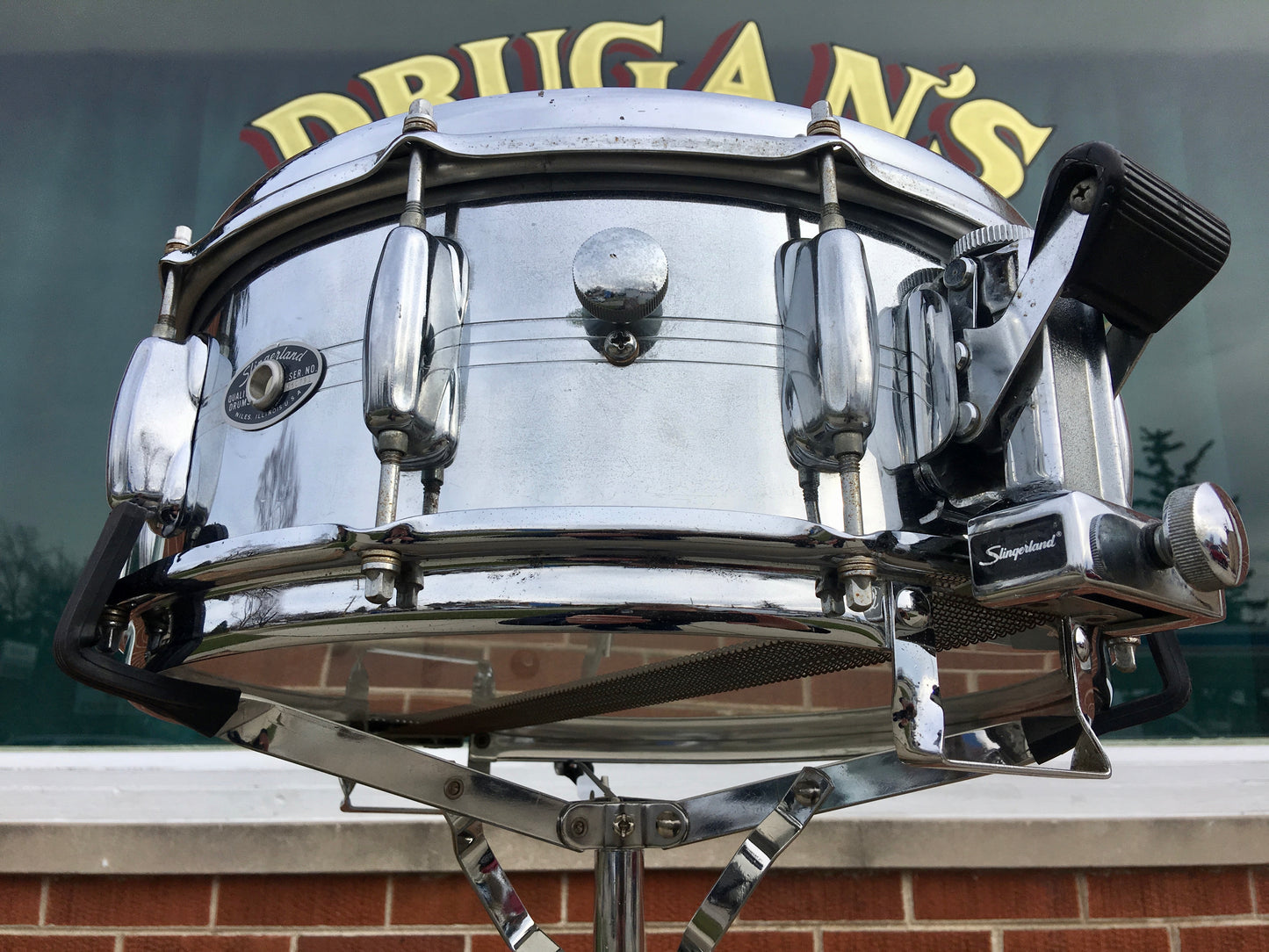 Slingerland 100 Series 5.5x14 Chrome Over Brass 10 Lug Slapshot No.192 Snare Drum