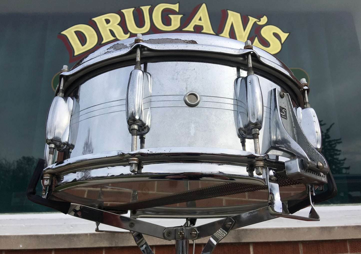 Slingerland 100 Series 5.5x14 Chrome Over Brass 10 Lug Slapshot No.192 Snare Drum