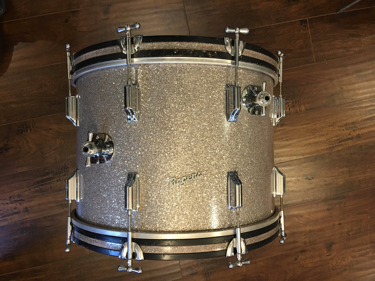 1960's Rogers Cleveland 14x20 Holiday Silver Glass Glitter Sparkle Bass Drum