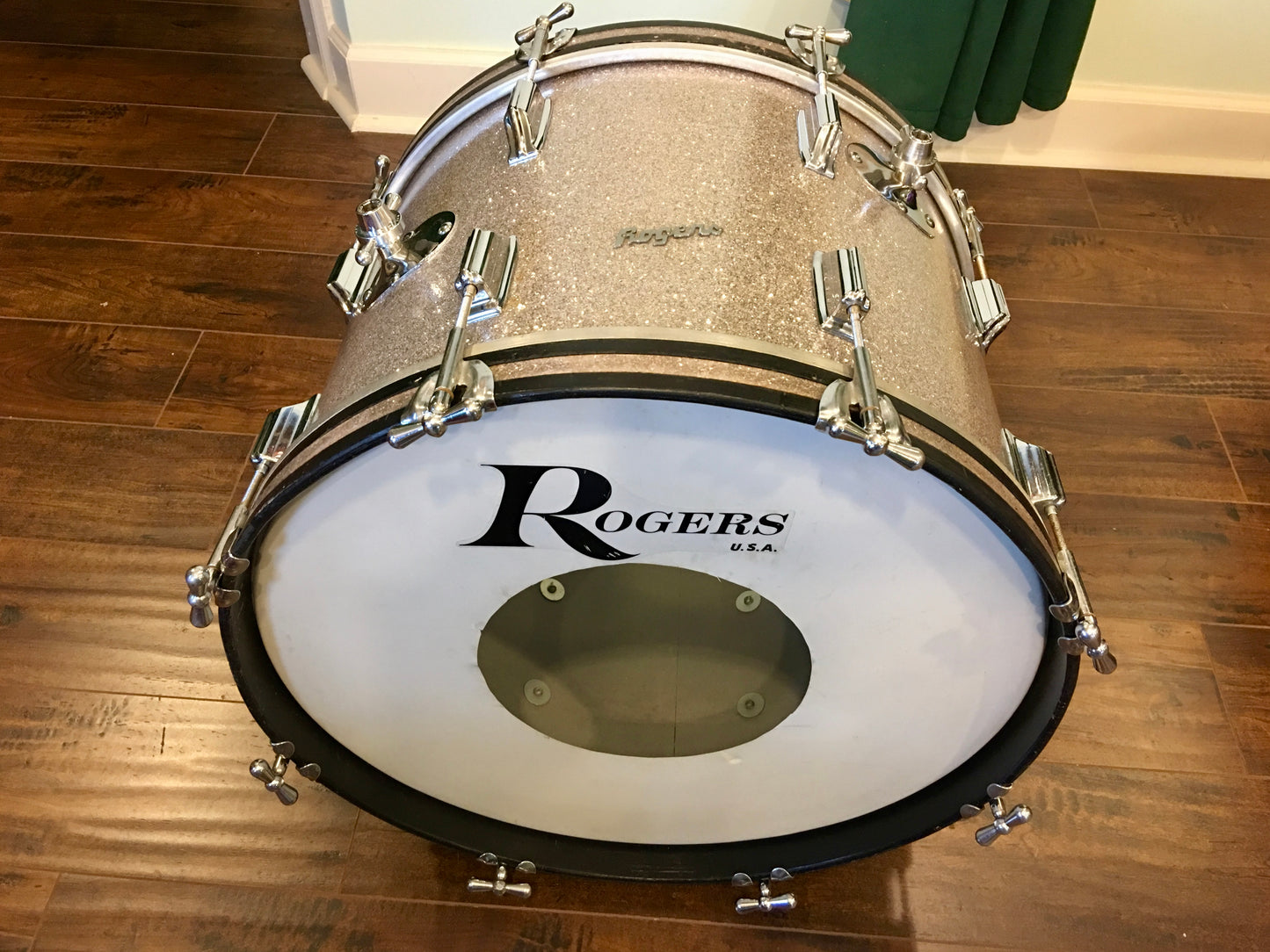 1960's Rogers Cleveland 14x20 Holiday Silver Glass Glitter Sparkle Bass Drum