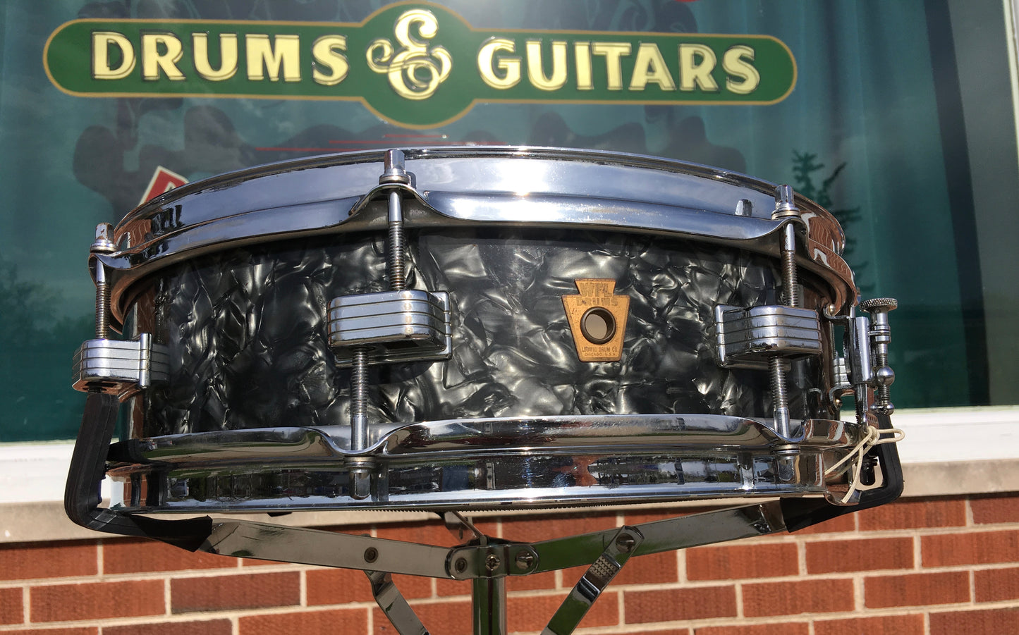 Vintage Ludwig WFL Snare 4x14 Black Diamond Pearl Brass Hoops
