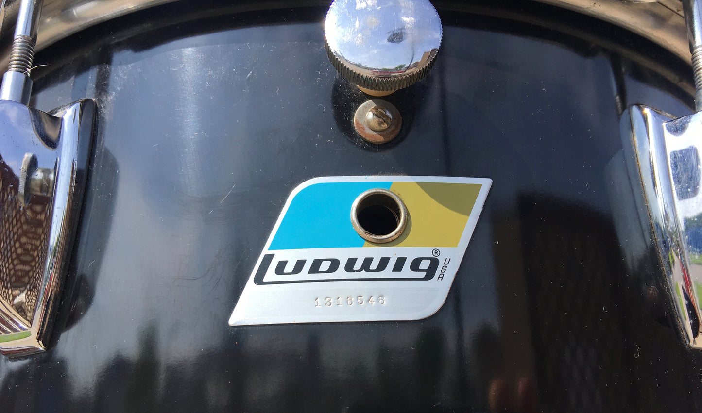 1970's Ludwig 9x13 3 Ply Tom Drum Black Cortex