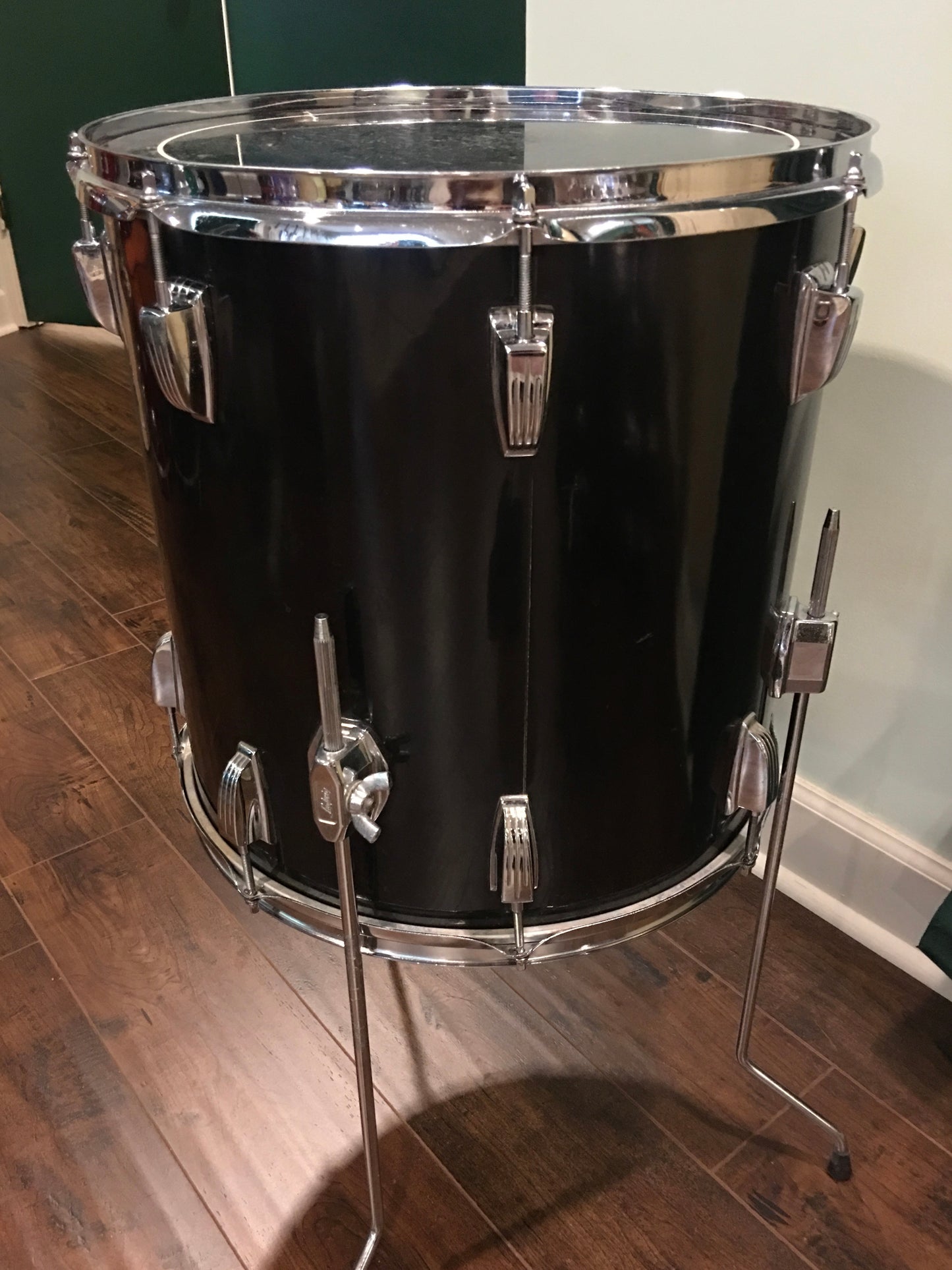 1970's Ludwig 16x16 3 Ply Floor Tom Black Cortex