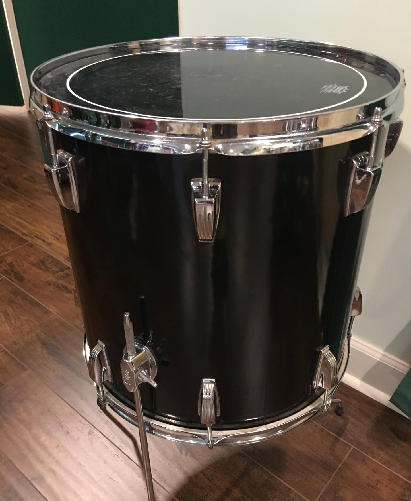 1970's Ludwig 16x16 3 Ply Floor Tom Black Cortex