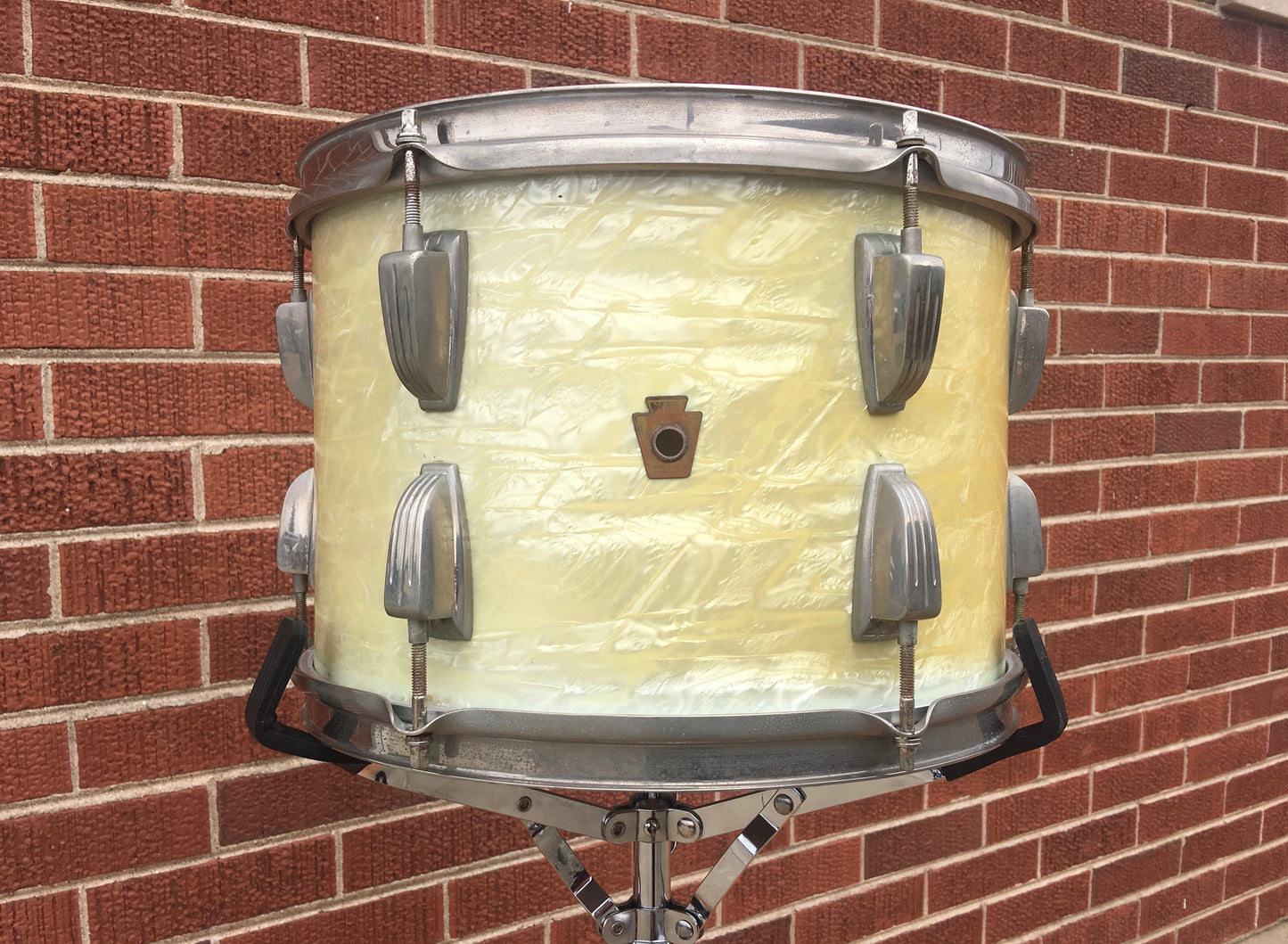 Vintage 1955-59 WFL Ludwig 9x13 Tom Drum White Marine Pearl