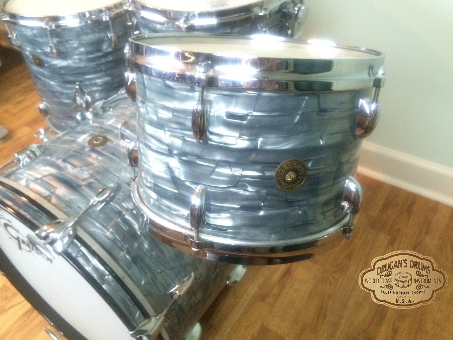 Gretsch 1960's Progressive Jazz Round Badge Outfit in Midnight Blue Pearl 20/12/14/5.5x14 Snare
