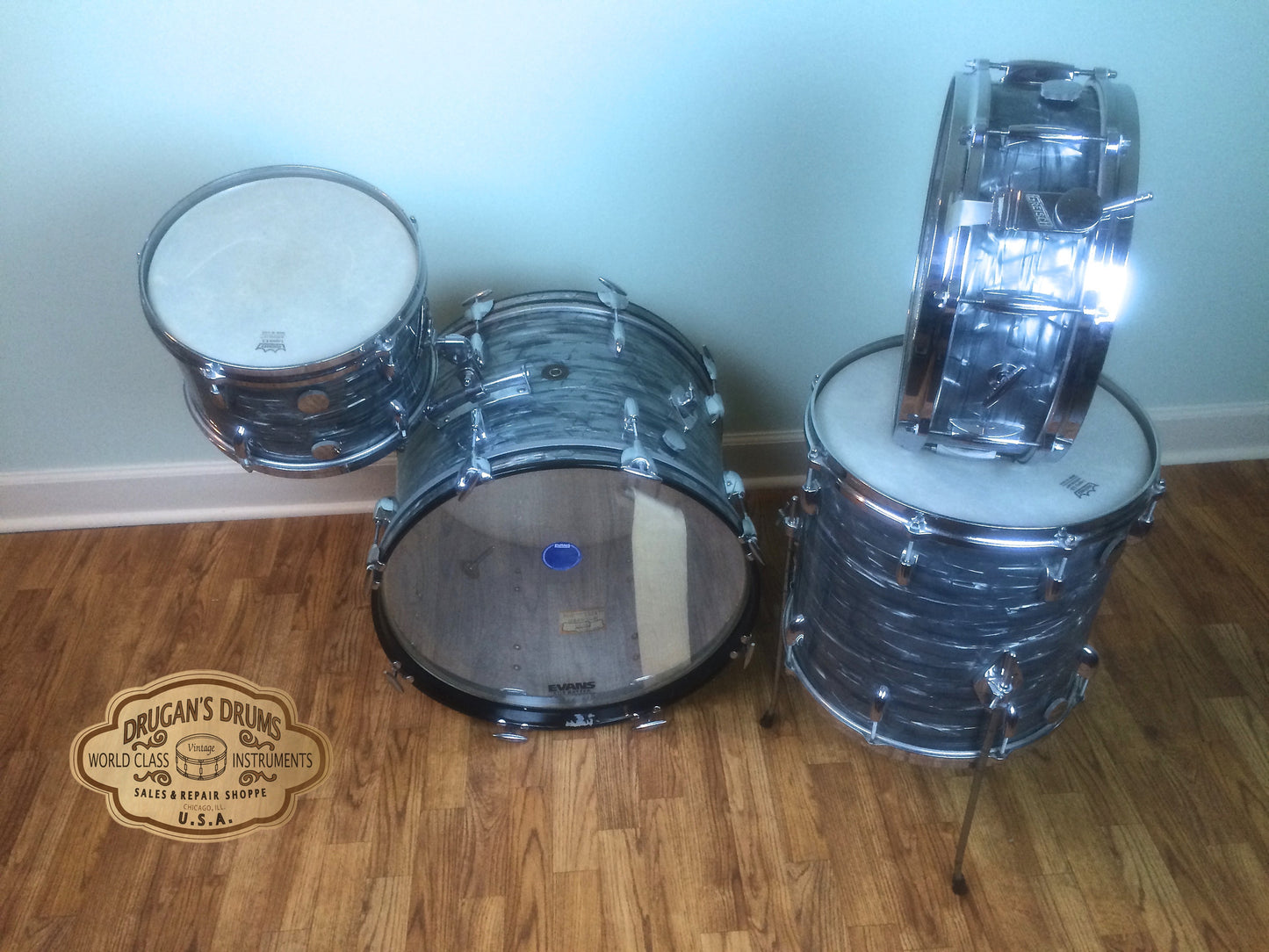 Gretsch 1960's Progressive Jazz Round Badge Outfit in Midnight Blue Pearl 20/12/14/5.5x14 Snare
